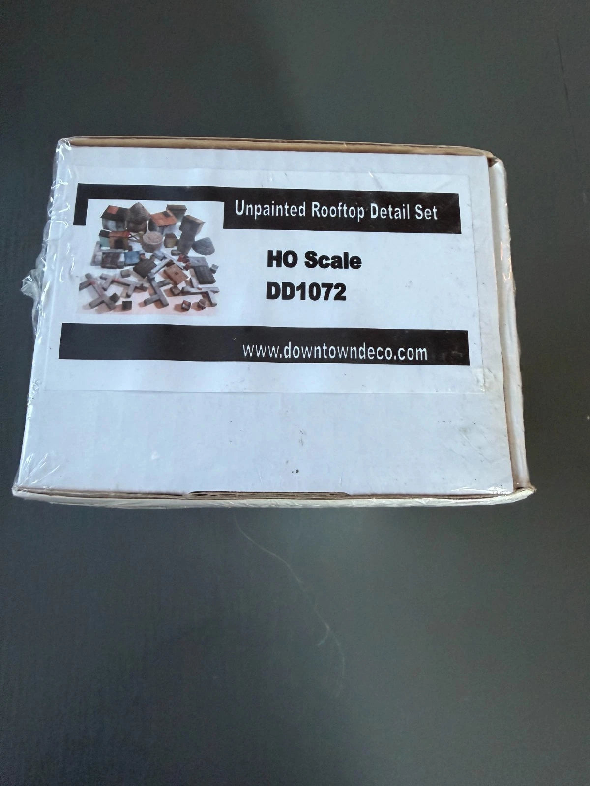 Downtown Deco HO Scale DD-1072 40 Piece Unpainted Hydrocal Castings - SEALED
