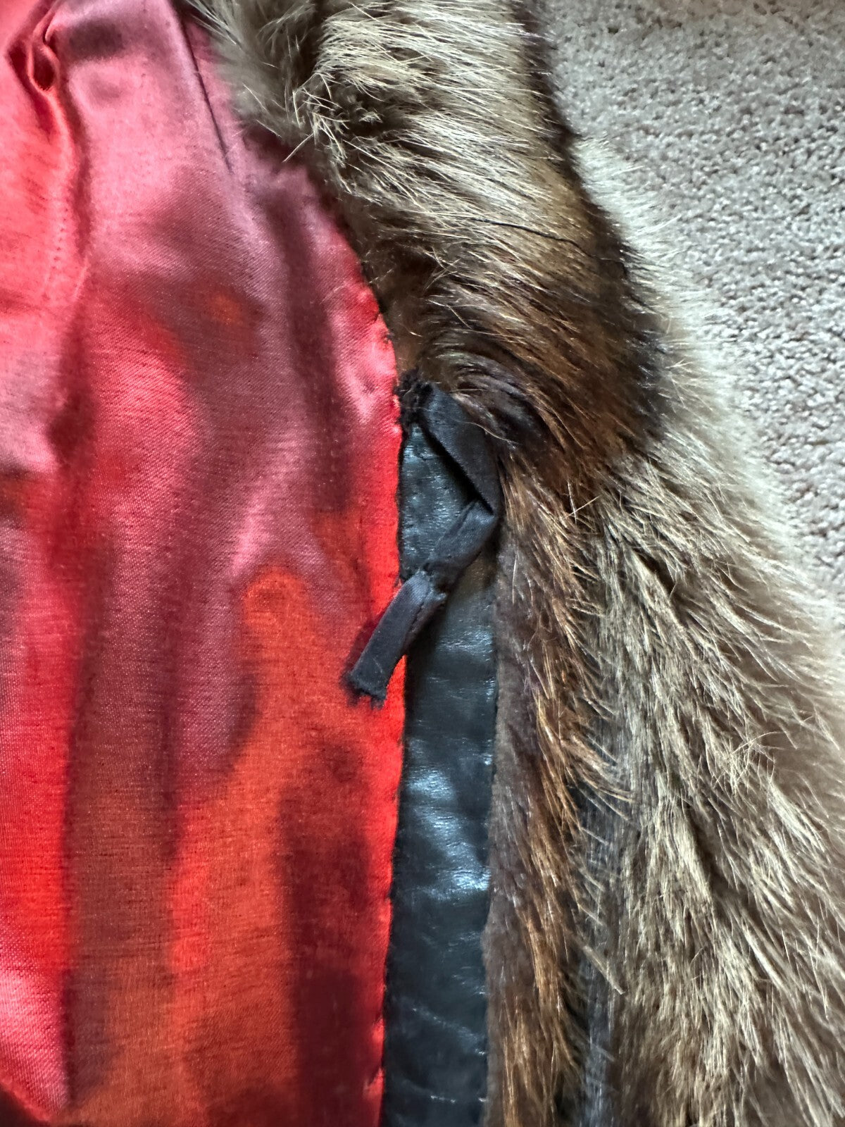 Women's Luxurious Raccoon 3/4 Fur Coat