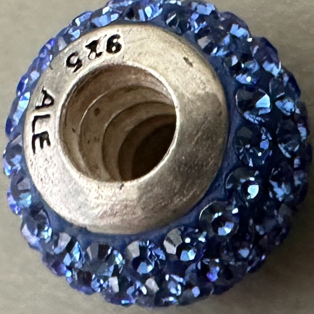 Blue Diamonds Murano Glass Bead - Fits most Pandora or Troll Style Bracelets
