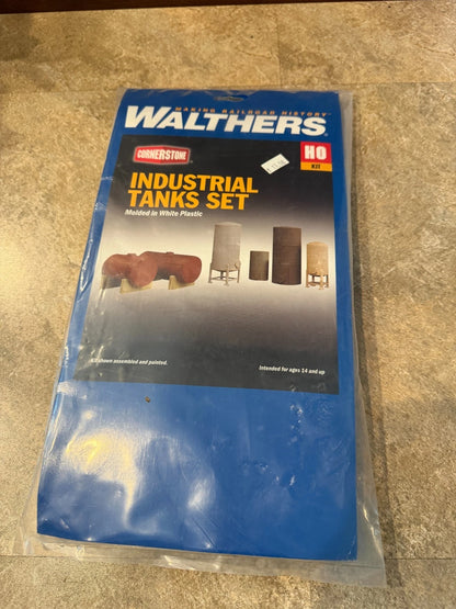 Walthers - HO Kit - Industrial Tanks Detail Set 933-3197 BNIB
