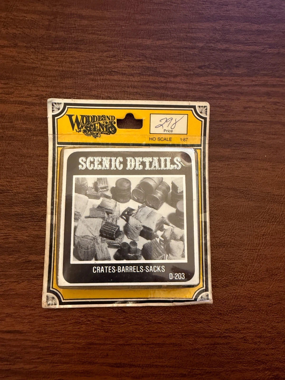 Woodland Scenics D203 HO Crates/Barrels/Sacks Train Scenery NEW SEALED