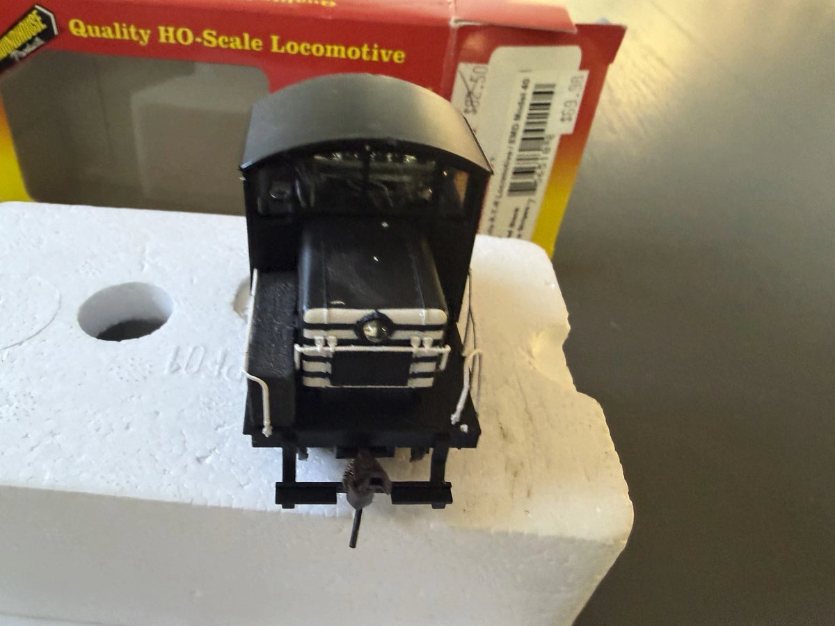 HO Roundhouse EMD Model 40 Diesel Locomotive R-T-R Black The Critter BNIB