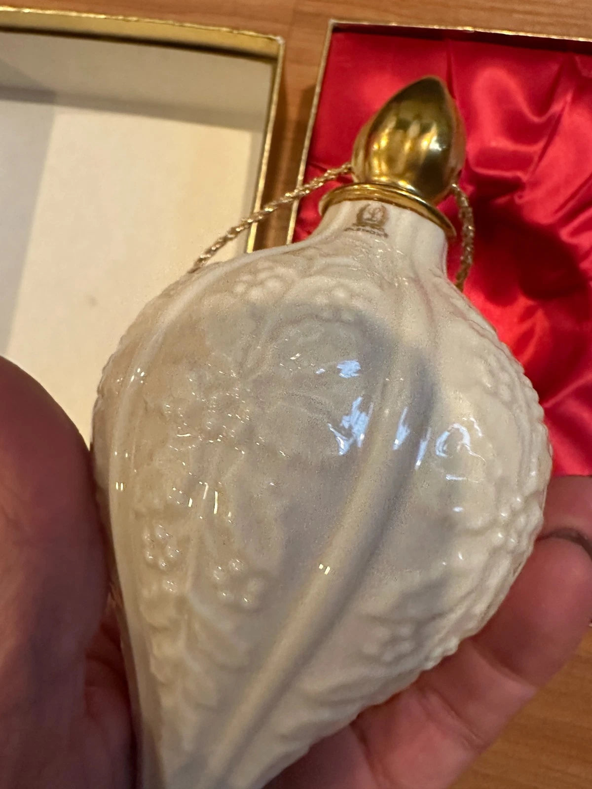 1983 Lenox ANNUAL Christmas Ornament Holly Motif w/ 24K Gold Trim + Box + Card