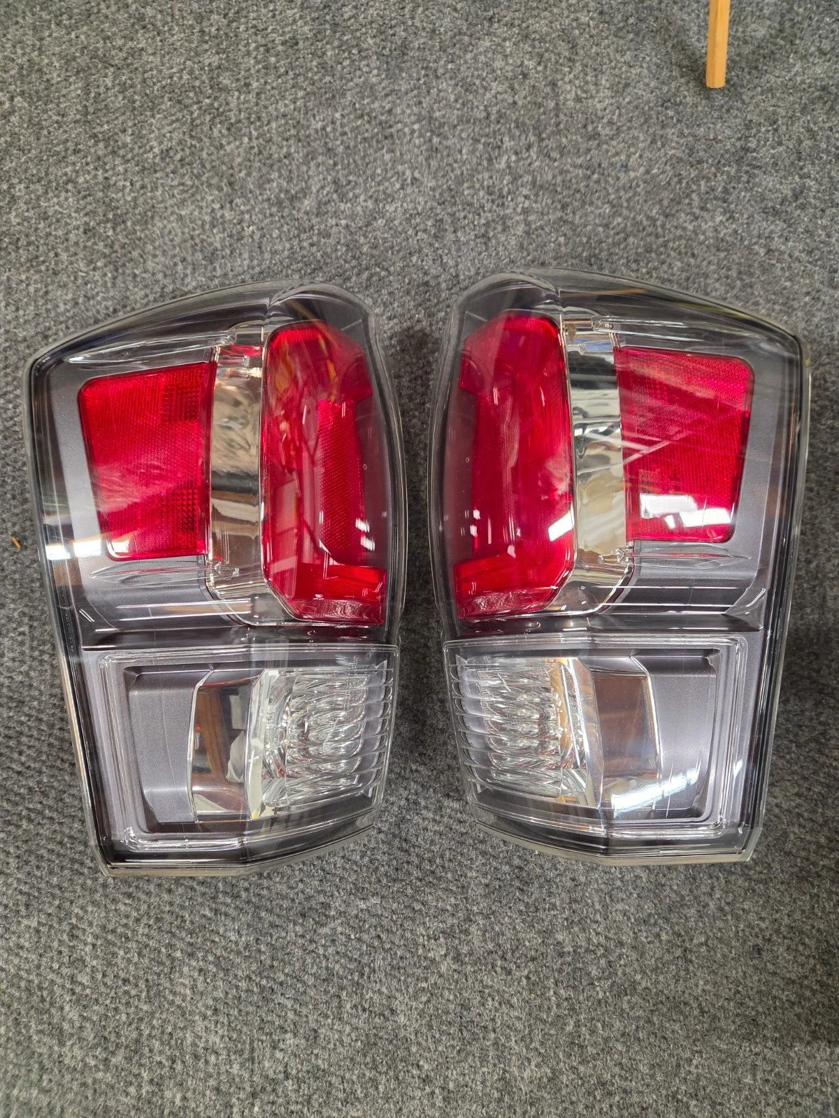 Set of 2 OEM Tail lights for 2020 Toyota Tacoma TRD Sport