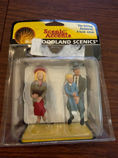 Woodland Scenics Scenic Accents G Scale The Sitting Seymores - A2535 - BNIB
