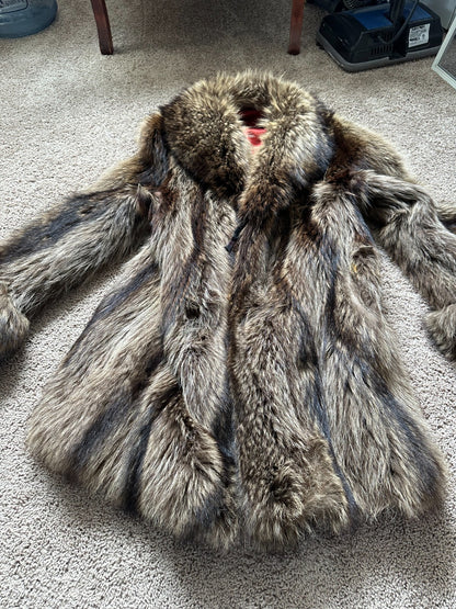 Women's Luxurious Raccoon 3/4 Fur Coat