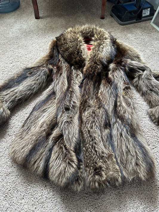 Women's Luxurious Raccoon 3/4 Fur Coat