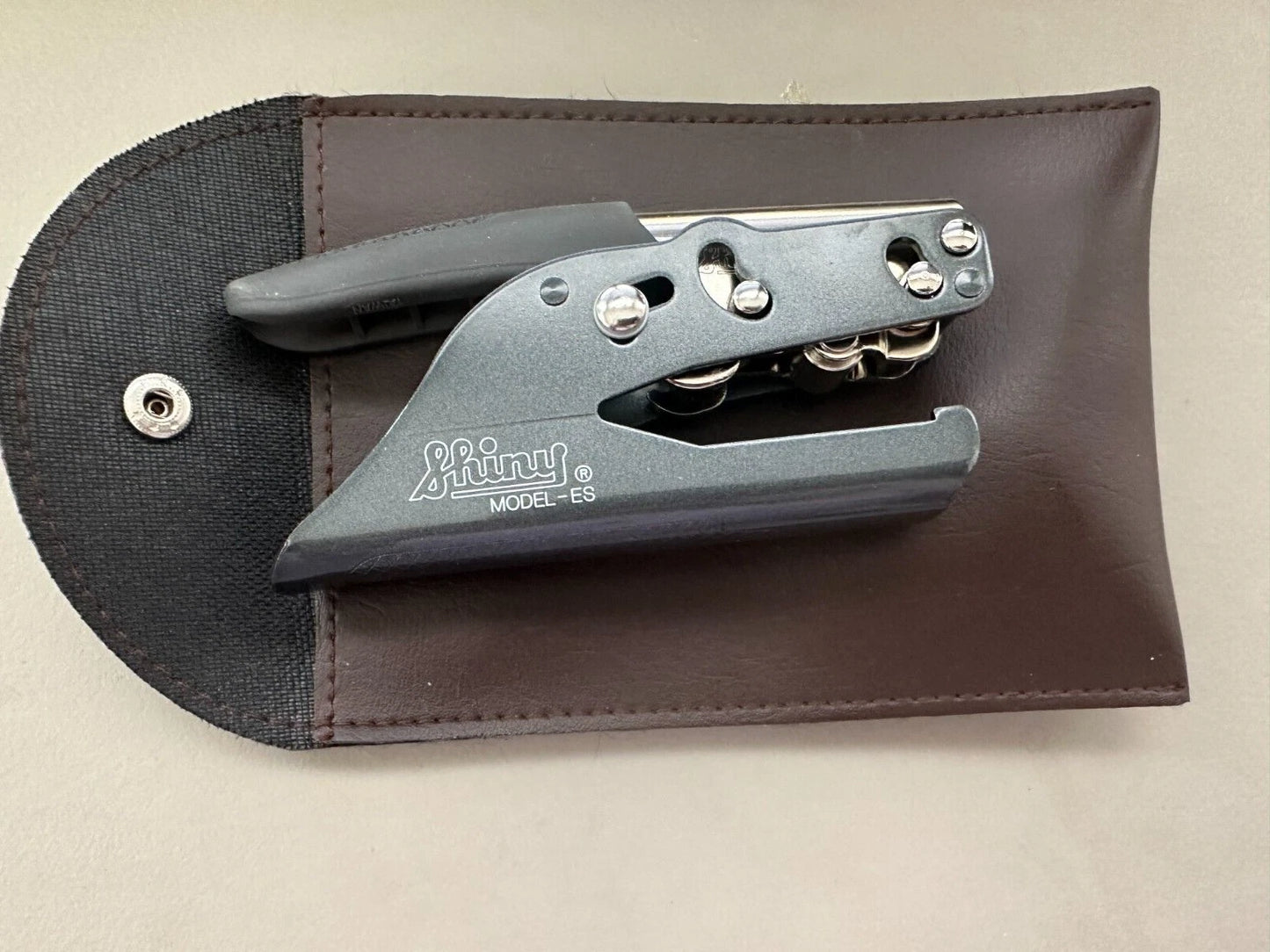 Shiny Model ES Notary Seal Embosser W/Case (No Stamp or Embossing Seal )