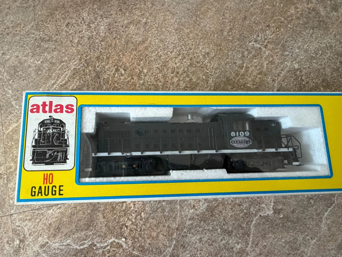 Atlas/Kato HO Scale ALCo RS-1 Diesel Engine (New York Central, Road #8109)