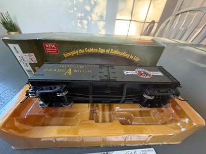 Roundhouse #84608 HO Scale Hood Dairy 40' Wood Milk Car #204 Dairy Experts