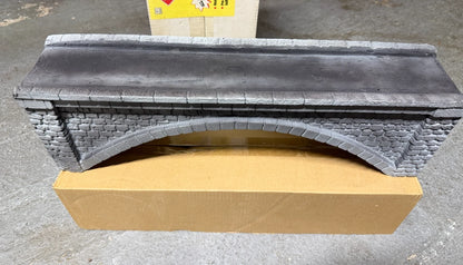 Aristo-Craft 7404 Foam Viaduct - One Piece Approx 23.5 #1 Gauge BNIB
