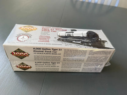 Proto 2000 8000 Gallon Type 21 Riverted Tank Car 2 Pack Item 30669 GATX SEALED