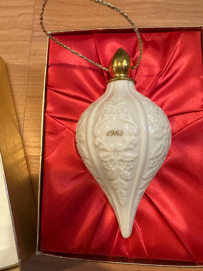 1983 Lenox ANNUAL Christmas Ornament Holly Motif w/ 24K Gold Trim + Box + Card