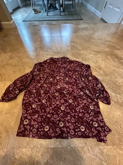 Style and Co Women's V Neck Burgundy Floral Smock Top - Size Small