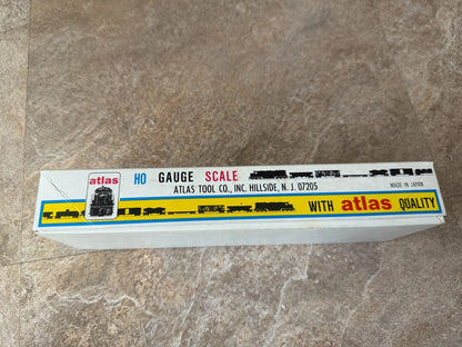 Atlas/Kato HO Scale ALCo RS-1 Diesel Engine (New York Central, Road #8109)