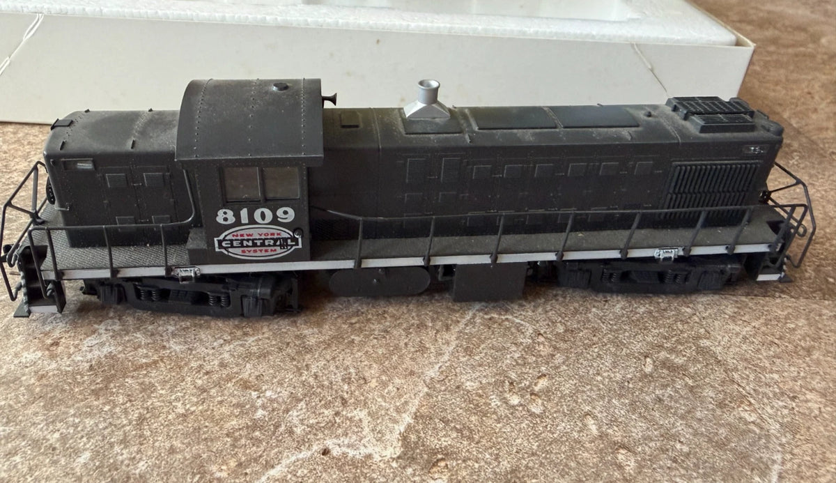 Atlas/Kato HO Scale ALCo RS-1 Diesel Engine (New York Central, Road #8109)