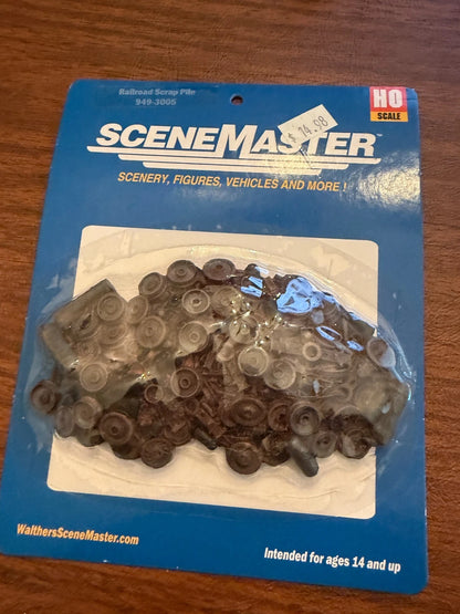Scene Master Railroad Scrap Pile HO Scale # 949-3005 BNIB SEALED