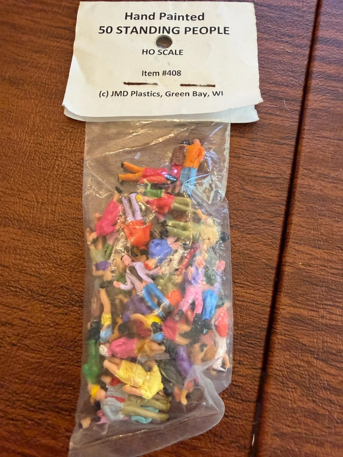 JMD Plastics HO Scale - (50) Standing People and (50) Seated People 100 PC BNIB