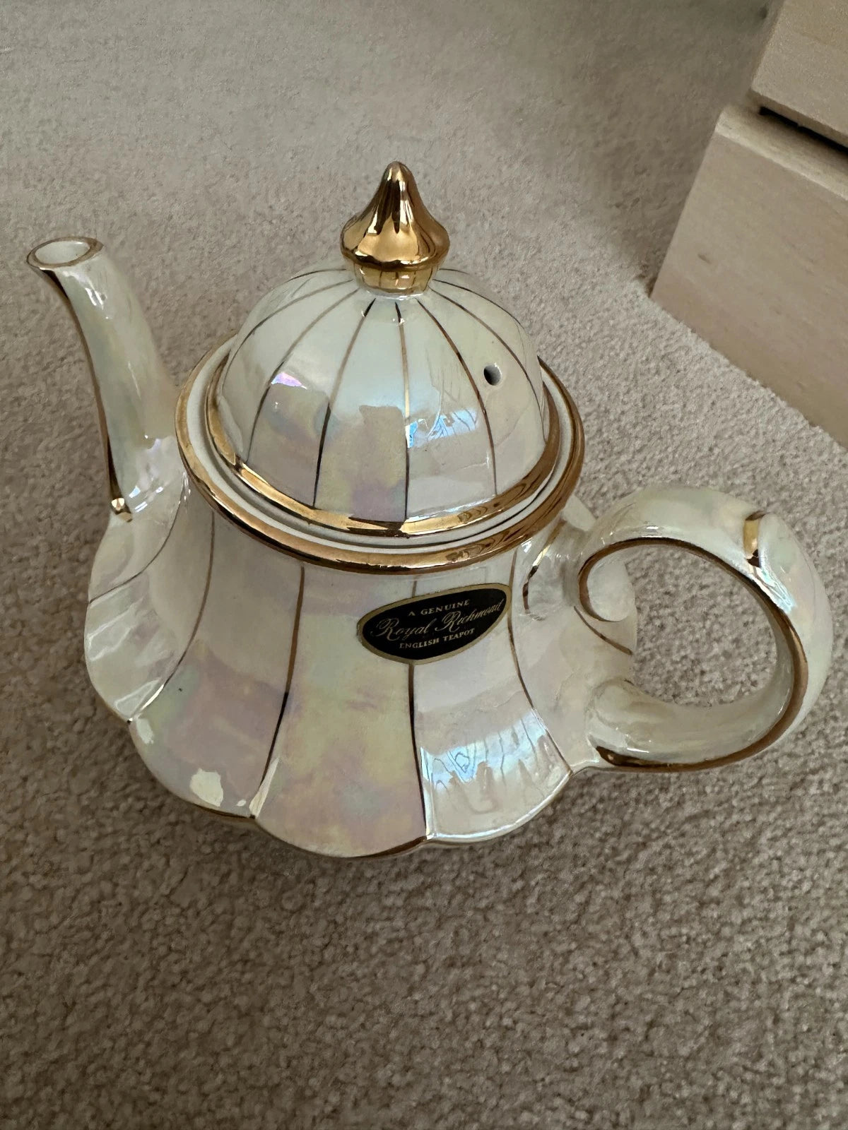 Vintage Genuine Royal Richmond English Teapot -Marked England 3201 AS