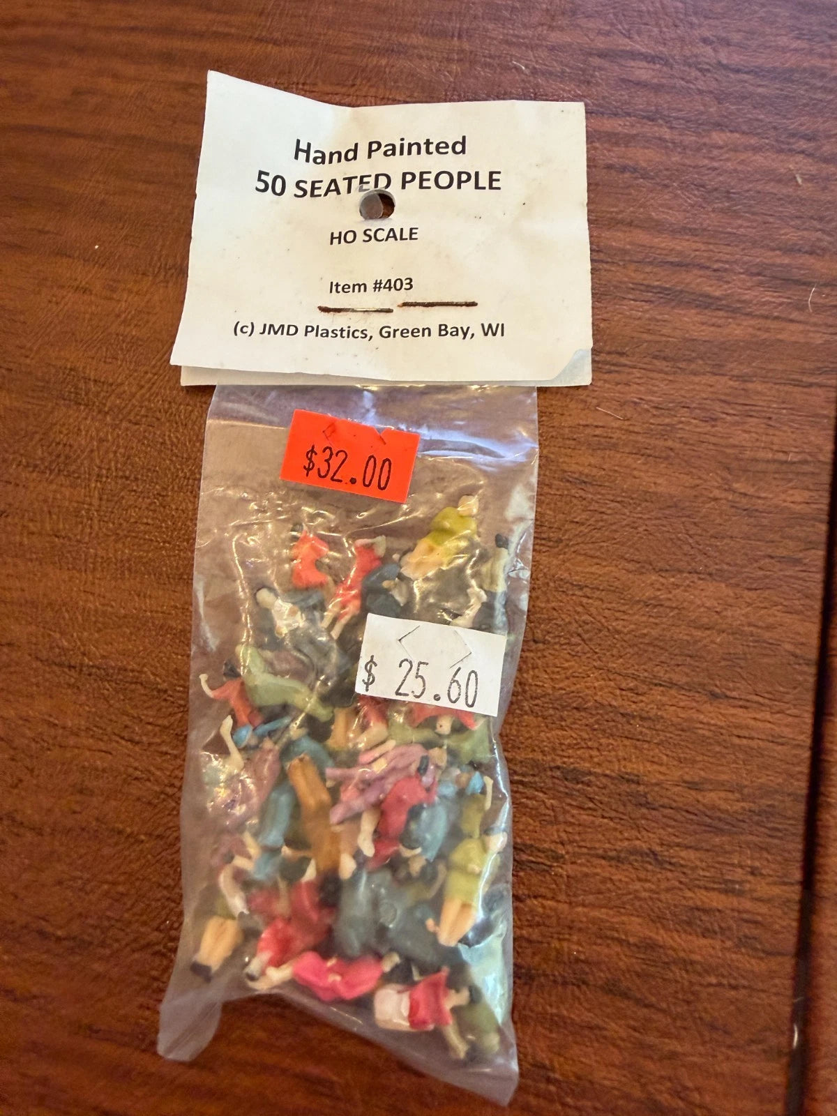 JMD Plastics HO Scale - (50) Standing People and (50) Seated People 100 PC BNIB