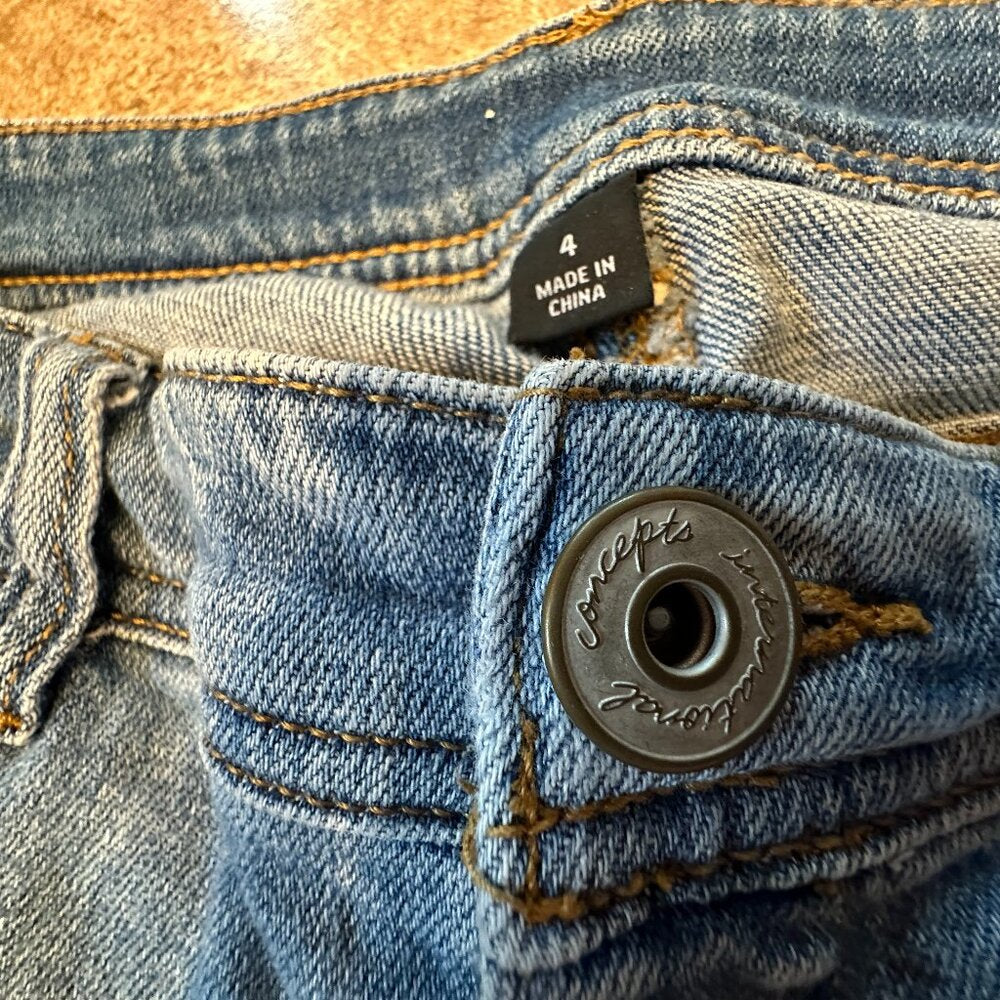INC Light Wash Straight Distressed Skinny Leg Jeans Size 4