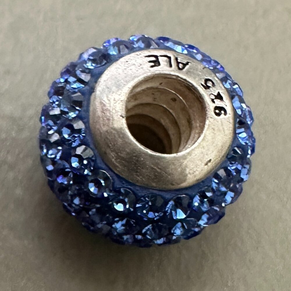 Blue Diamonds Murano Glass Bead - Fits most Pandora or Troll Style Bracelets