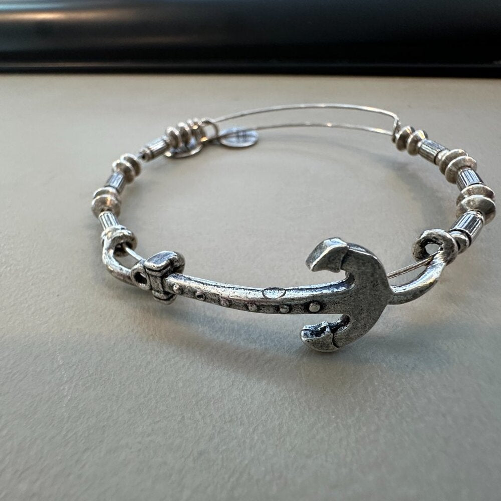 Alex and Ani Anchors away Bangle Bracelet - EUC