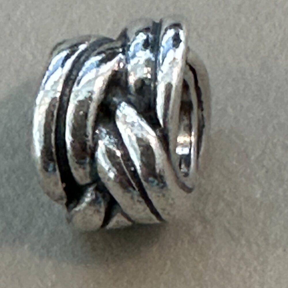 Authentic Pandora Forget Me Not Knot Love Charm - Retired 925 ALE - EUC