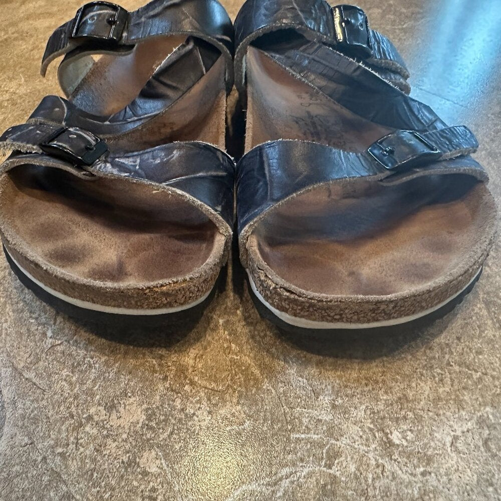 Birkenstock Birki's Women Salina Blue & White Sandals  - Size 8 or 38 - USED.
