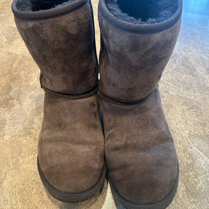 Lot 2 Pairs of Authentic UGGs  UGG Classic Short Boots - Black & Brown -Size 8